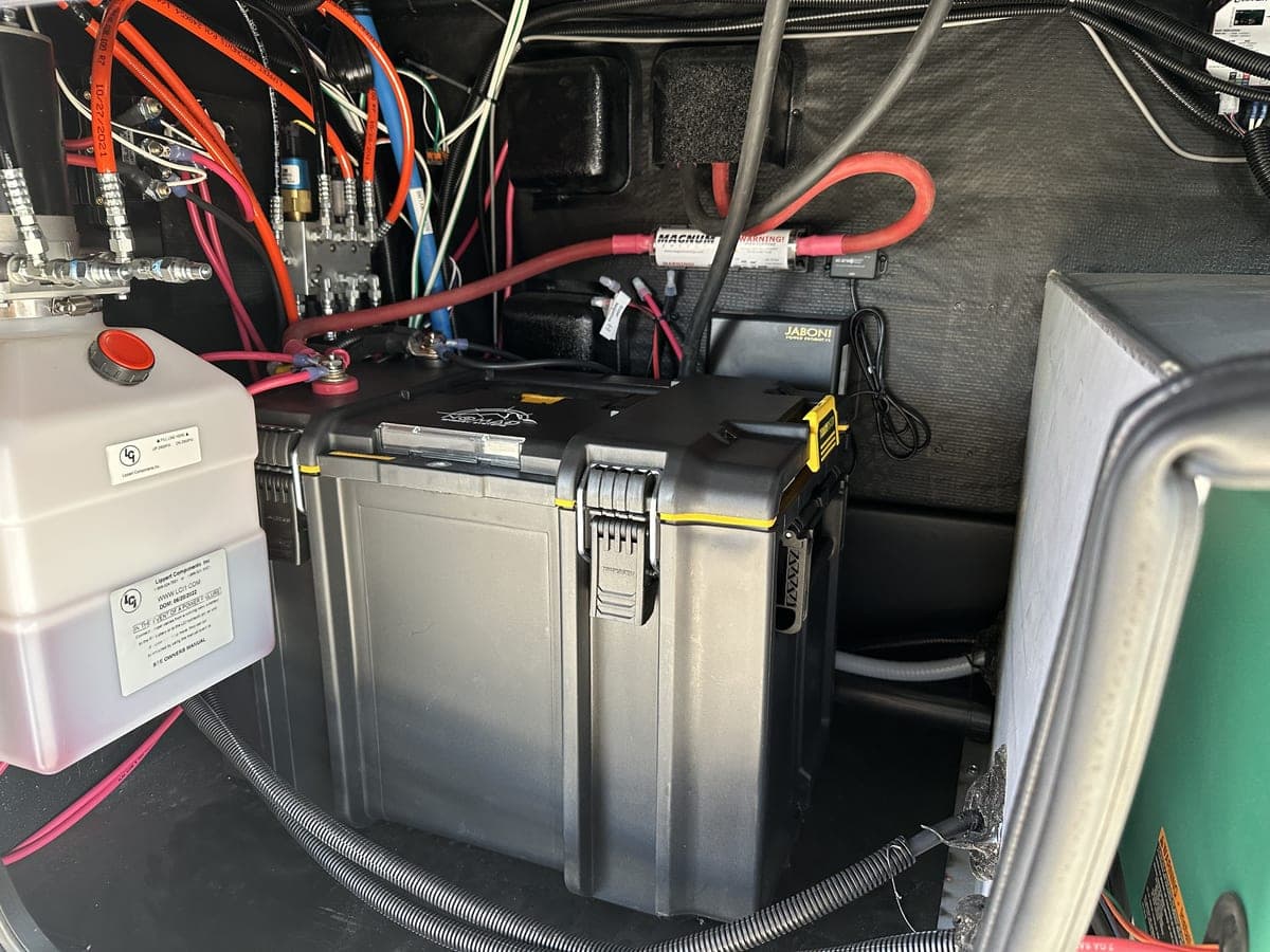 Custom lithium battery bank replacing lead-acid in fifth-wheel toyhauler